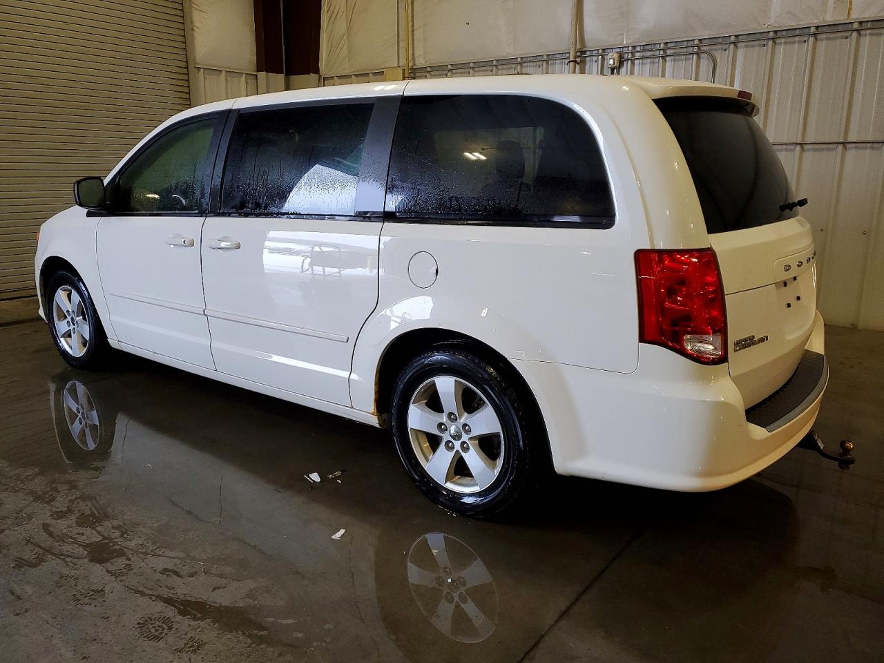 2013 DODGE GRAND CARAVAN SE photo 2