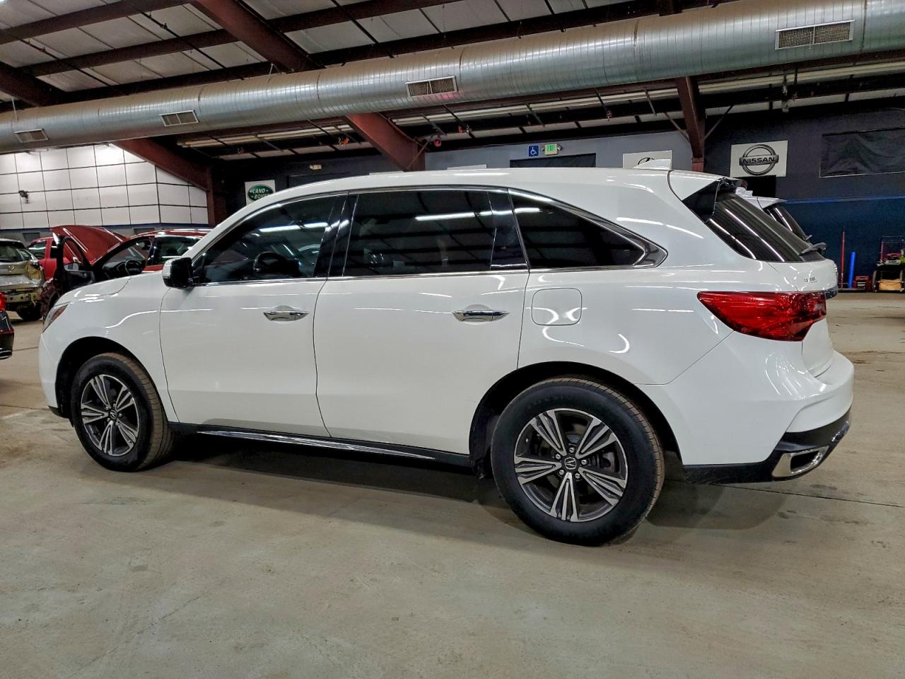 2017 ACURA MDX photo 2