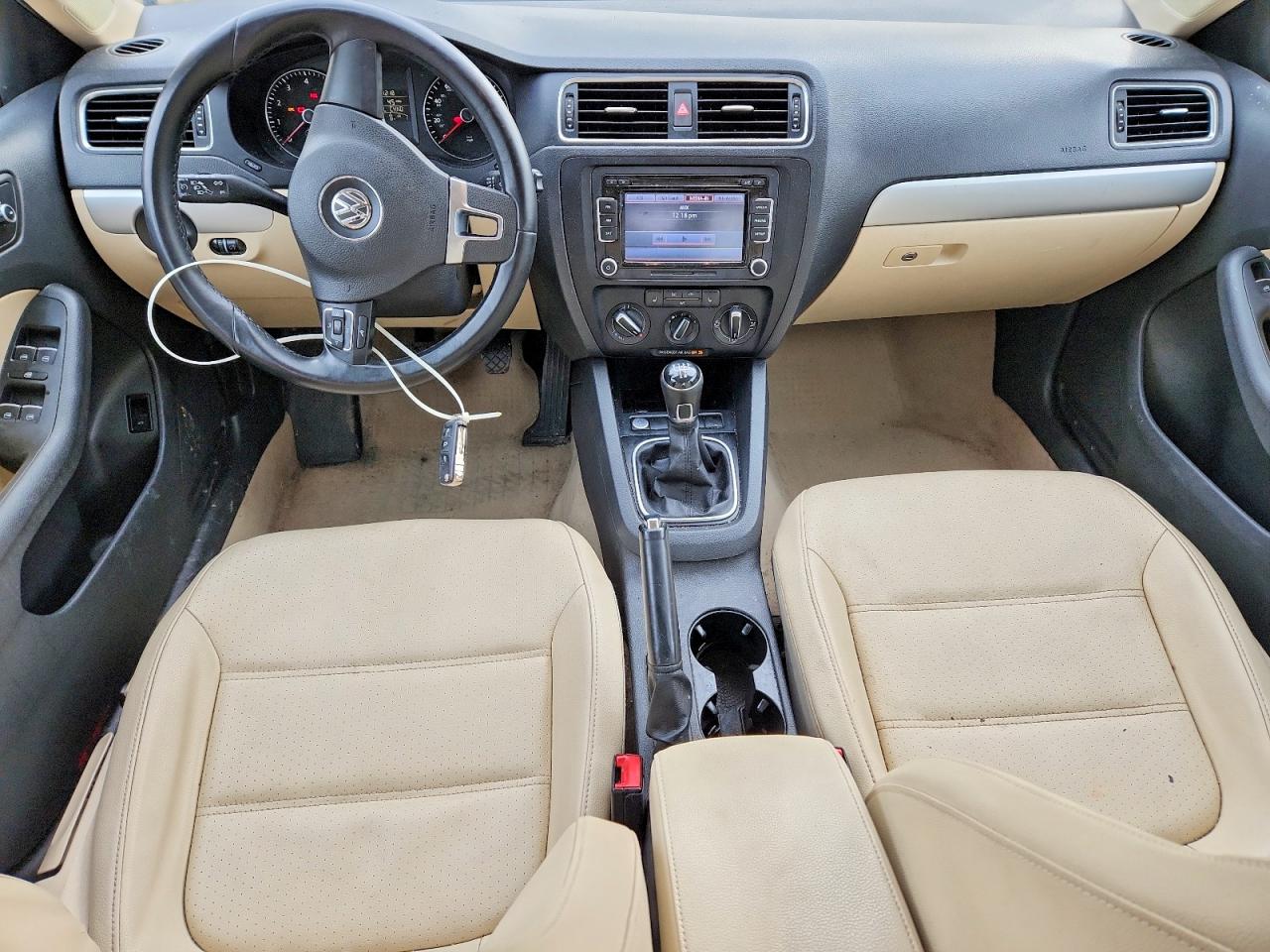 2014 VOLKSWAGEN JETTA SE photo 15