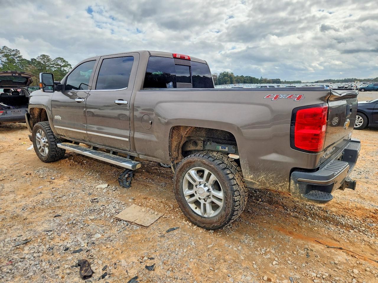 2015 CHEVROLET SILVERADO K2500 HIGH COUNTRY photo 2