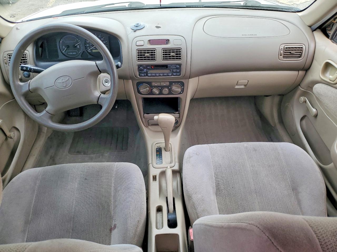 2001 TOYOTA COROLLA CE photo 8
