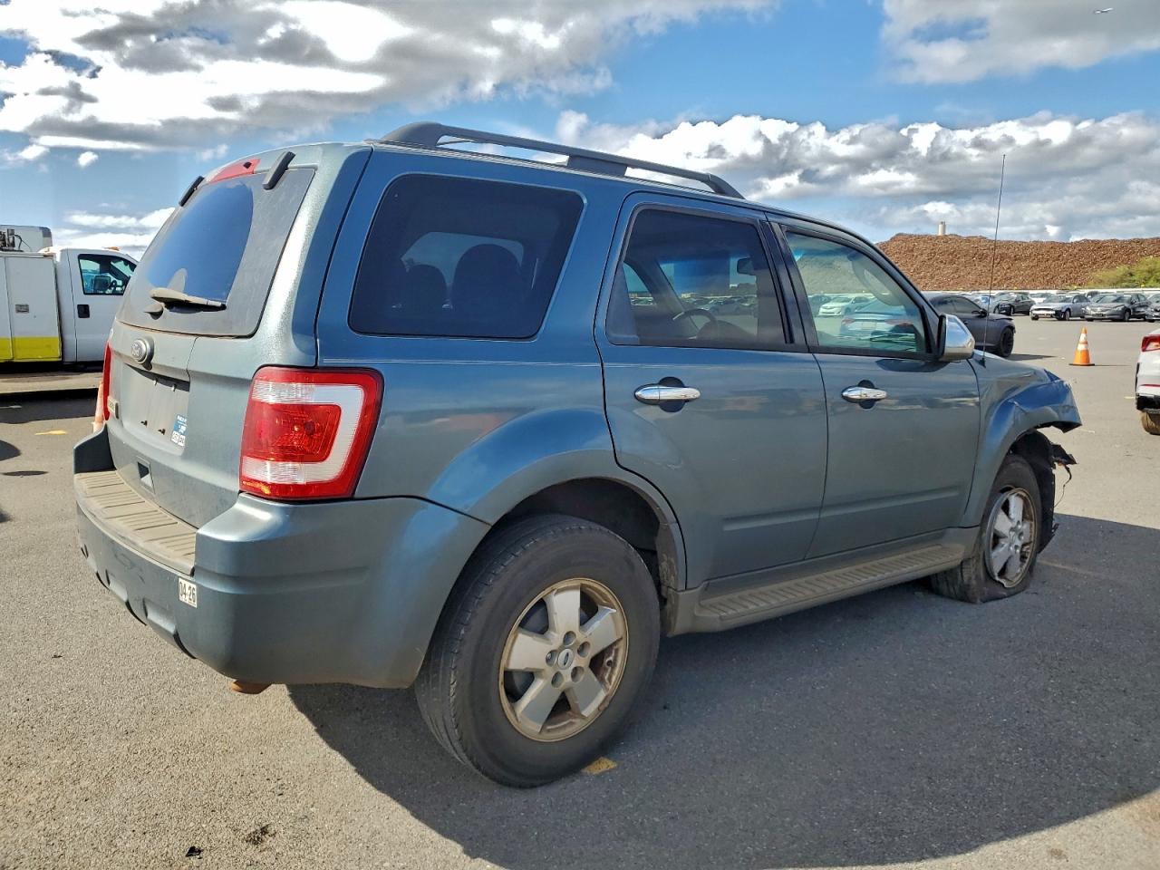 2012 FORD ESCAPE XLT photo 3