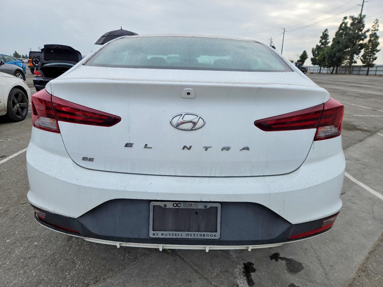 2019 HYUNDAI ELANTRA SE photo 6