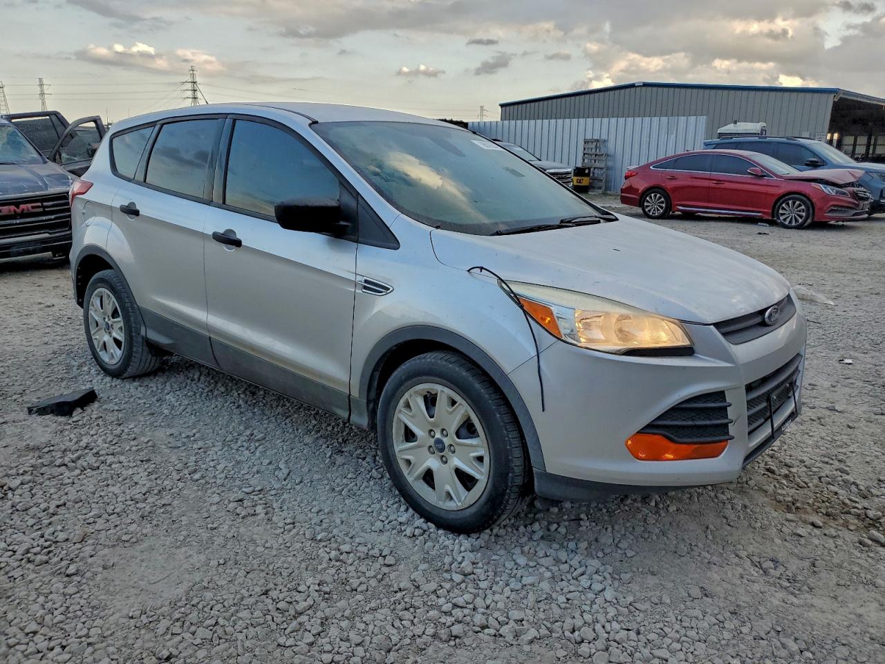 2015 FORD ESCAPE S photo 4