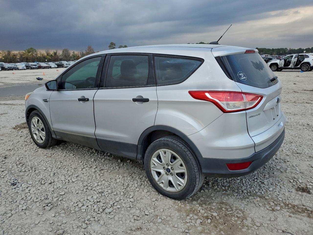 2015 FORD ESCAPE S photo 2