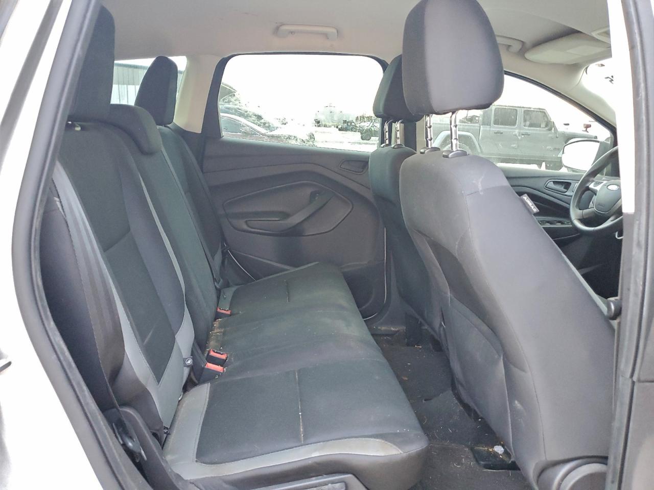 2015 FORD ESCAPE S photo 11