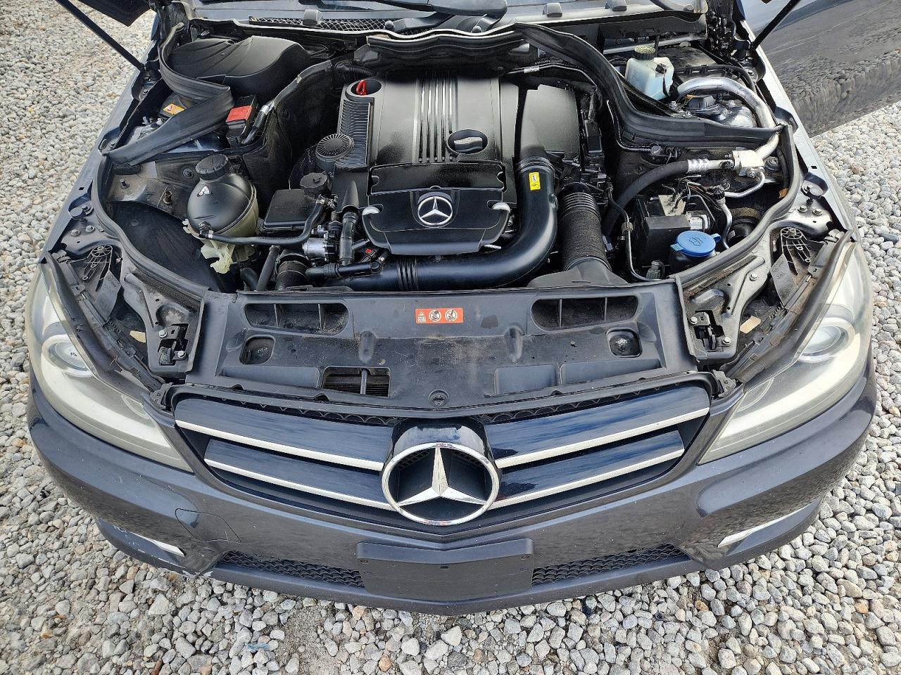 2014 MERCEDES-BENZ C 250 photo 11