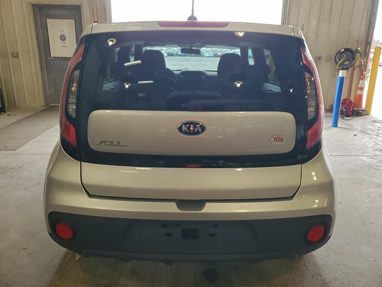 2017 KIA SOUL photo 6