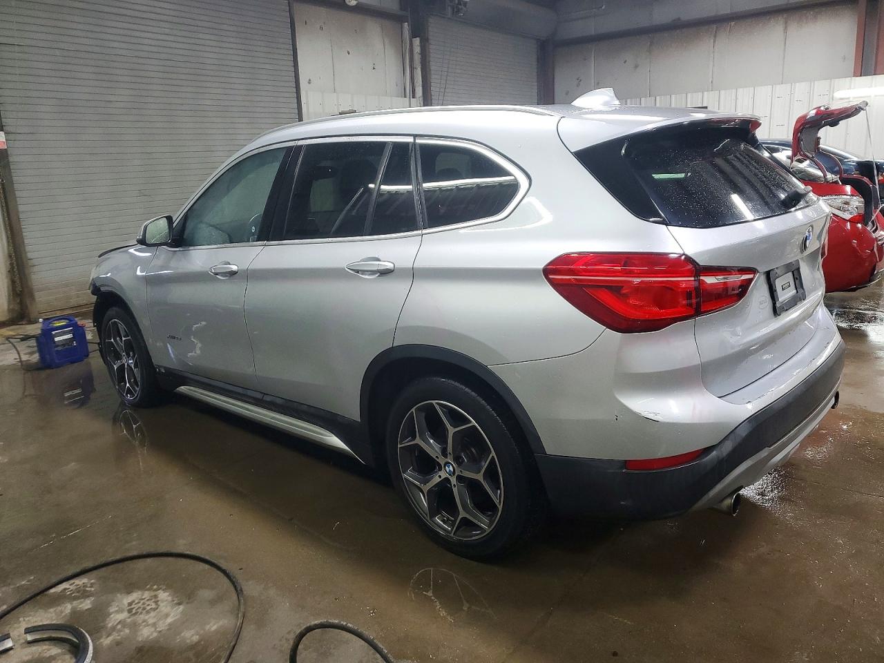 2016 BMW X1 XDRIVE28I photo 3