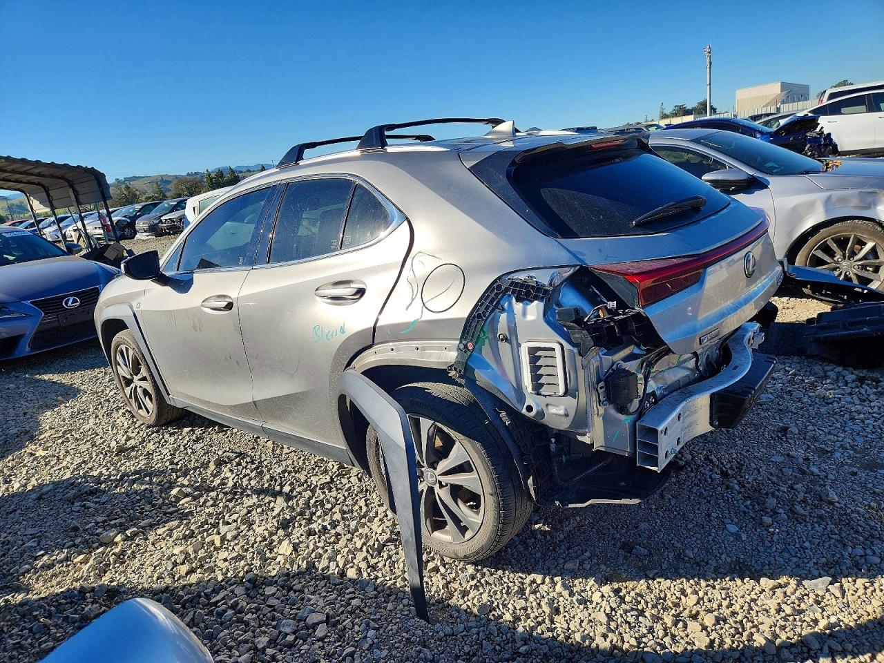 2020 LEXUS UX 200 photo 2