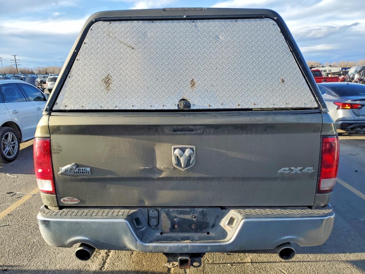 2015 RAM 1500 SLT photo 6