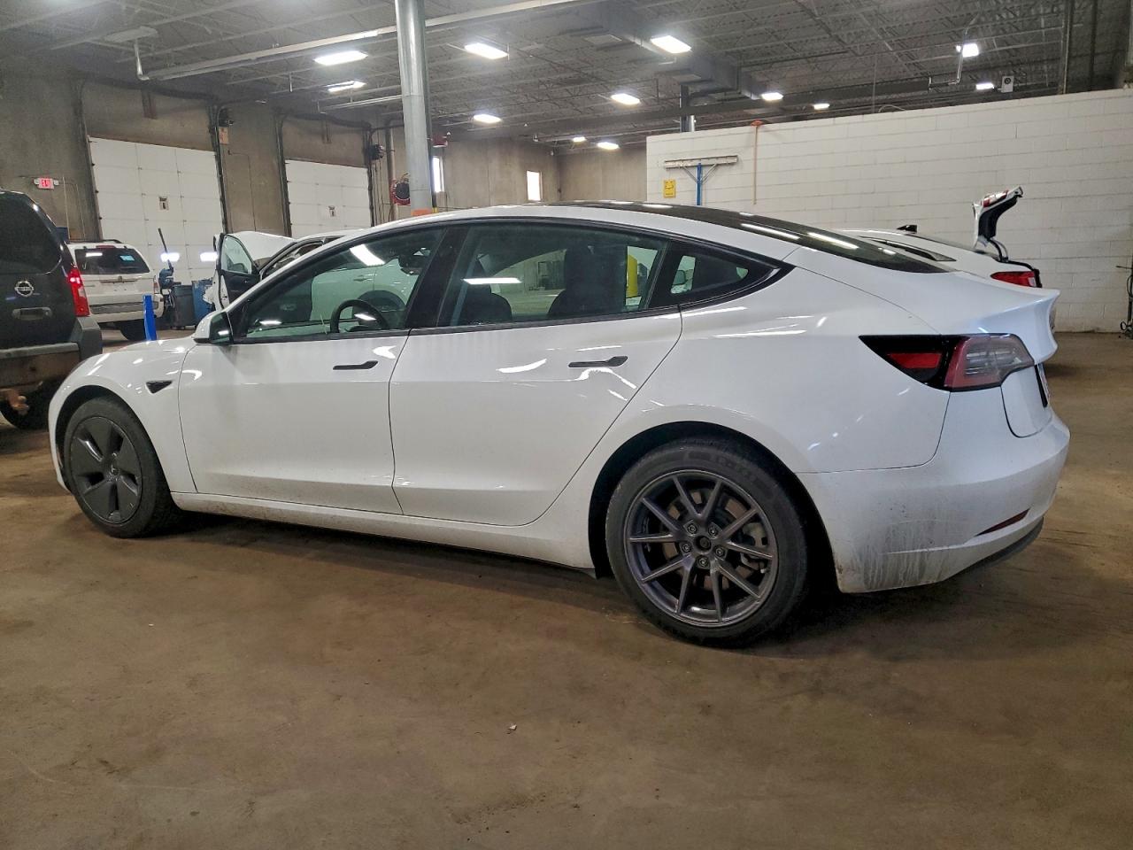 2023 TESLA MODEL 3 photo 2