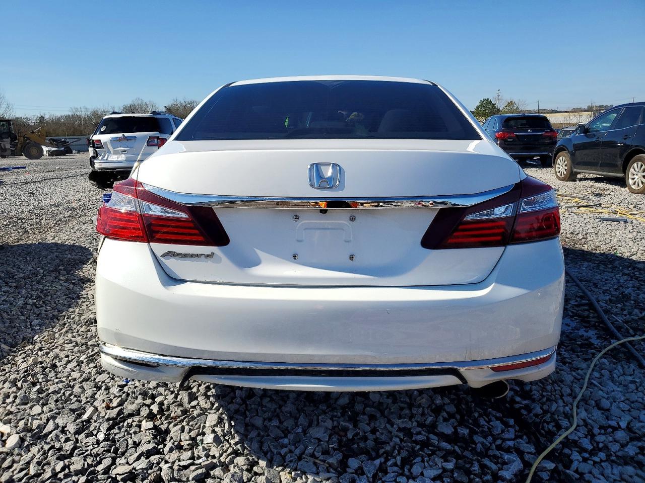 2017 HONDA ACCORD LX photo 6