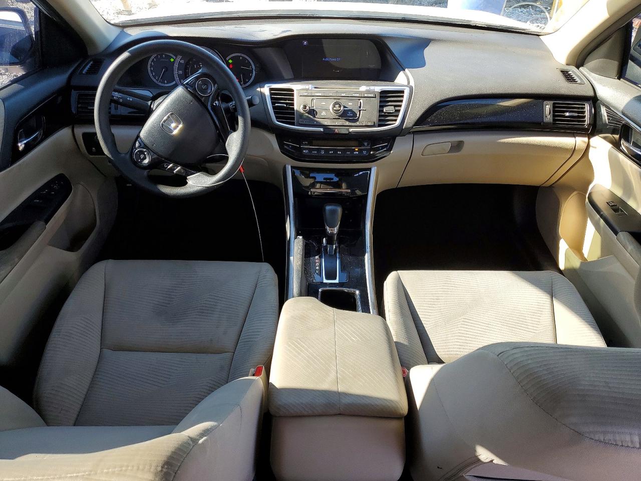 2017 HONDA ACCORD LX photo 8