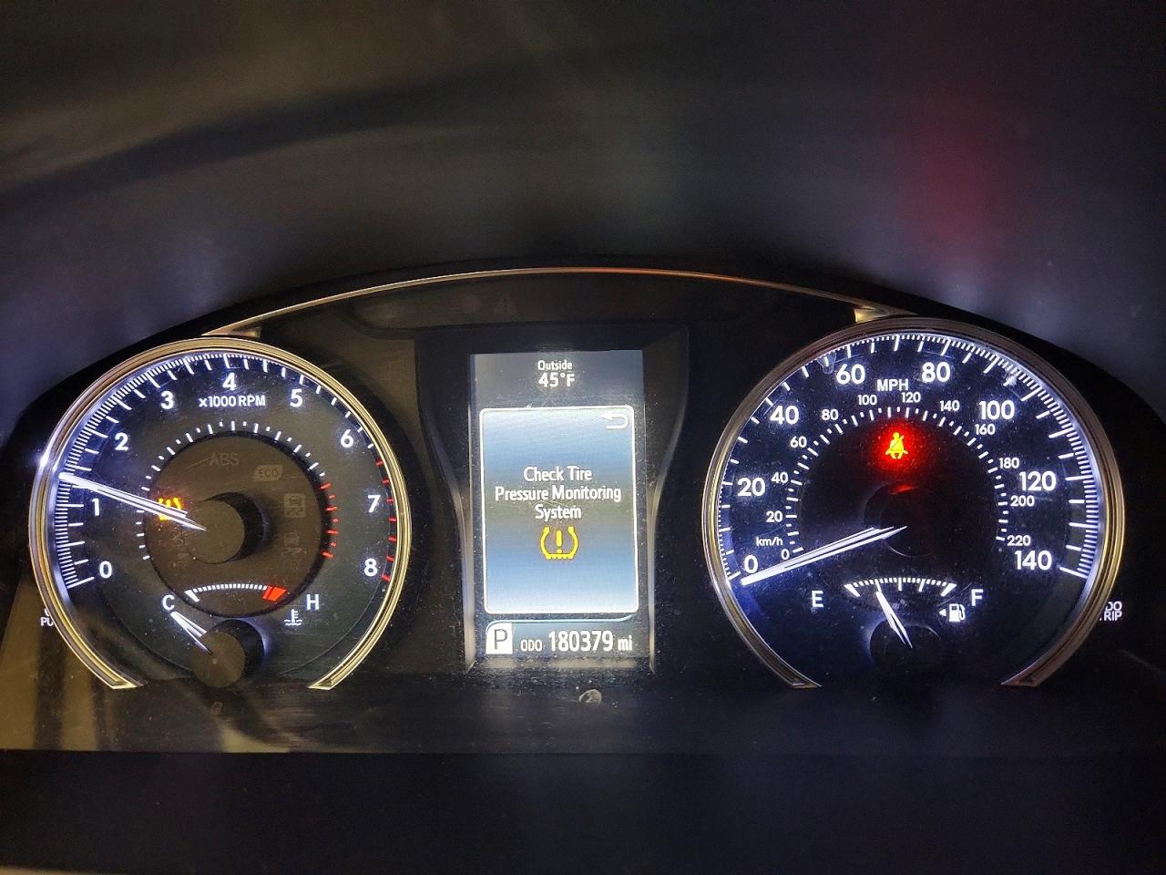 2017 TOYOTA CAMRY LE photo 9