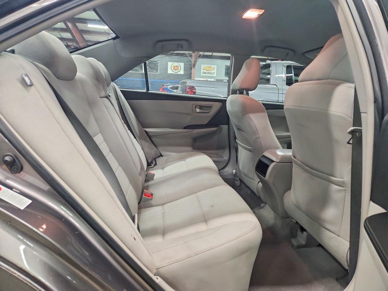 2017 TOYOTA CAMRY LE photo 10