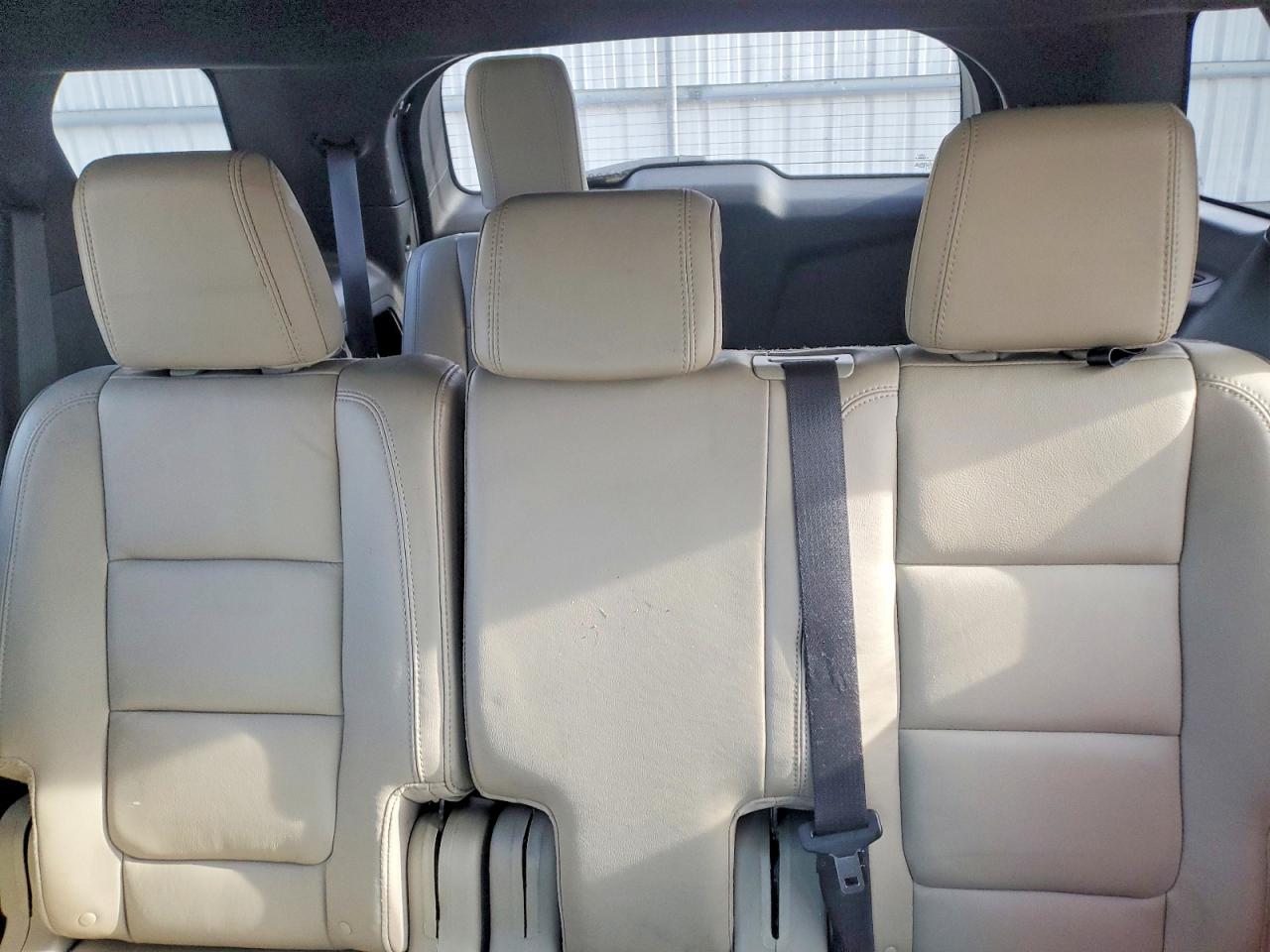2015 FORD EXPLORER XLT photo 10