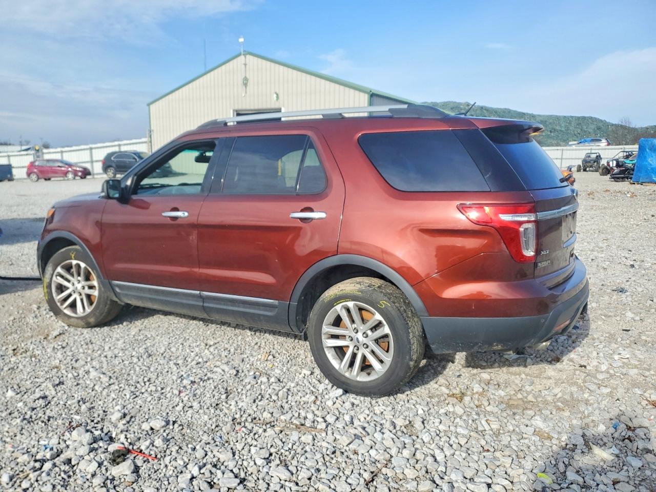 2015 FORD EXPLORER XLT photo 2