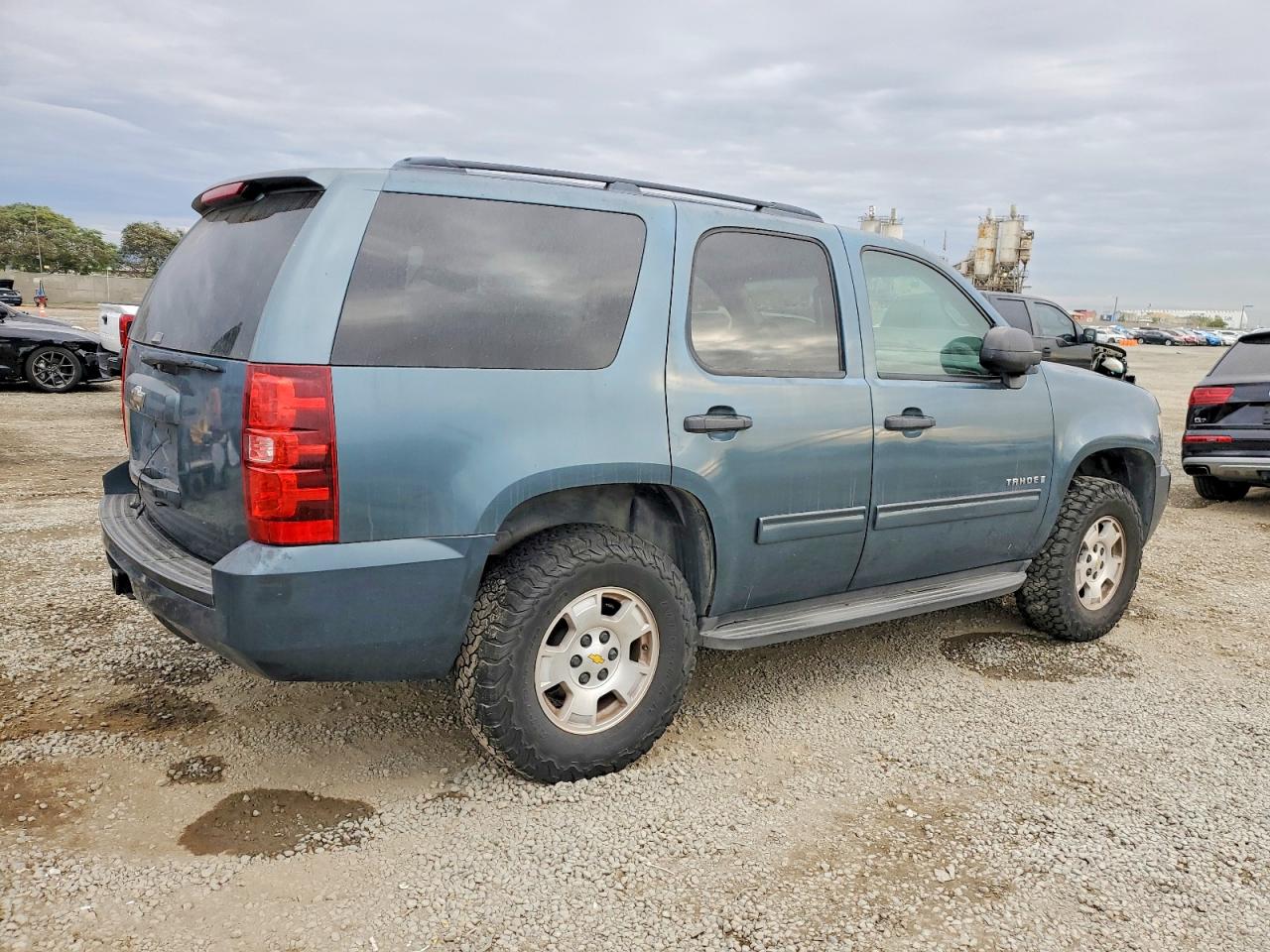 2009 CHEVROLET TAHOE C1500 LS photo 3