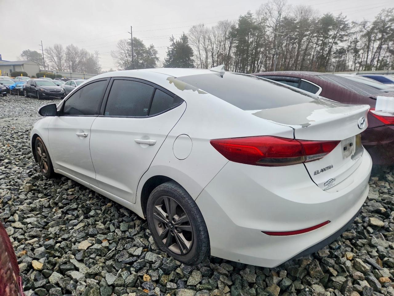 2018 HYUNDAI ELANTRA SEL photo 2