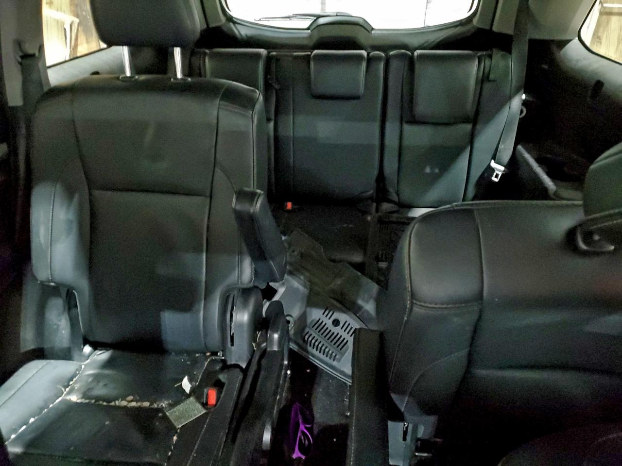 2019 TOYOTA HIGHLANDER SE photo 10