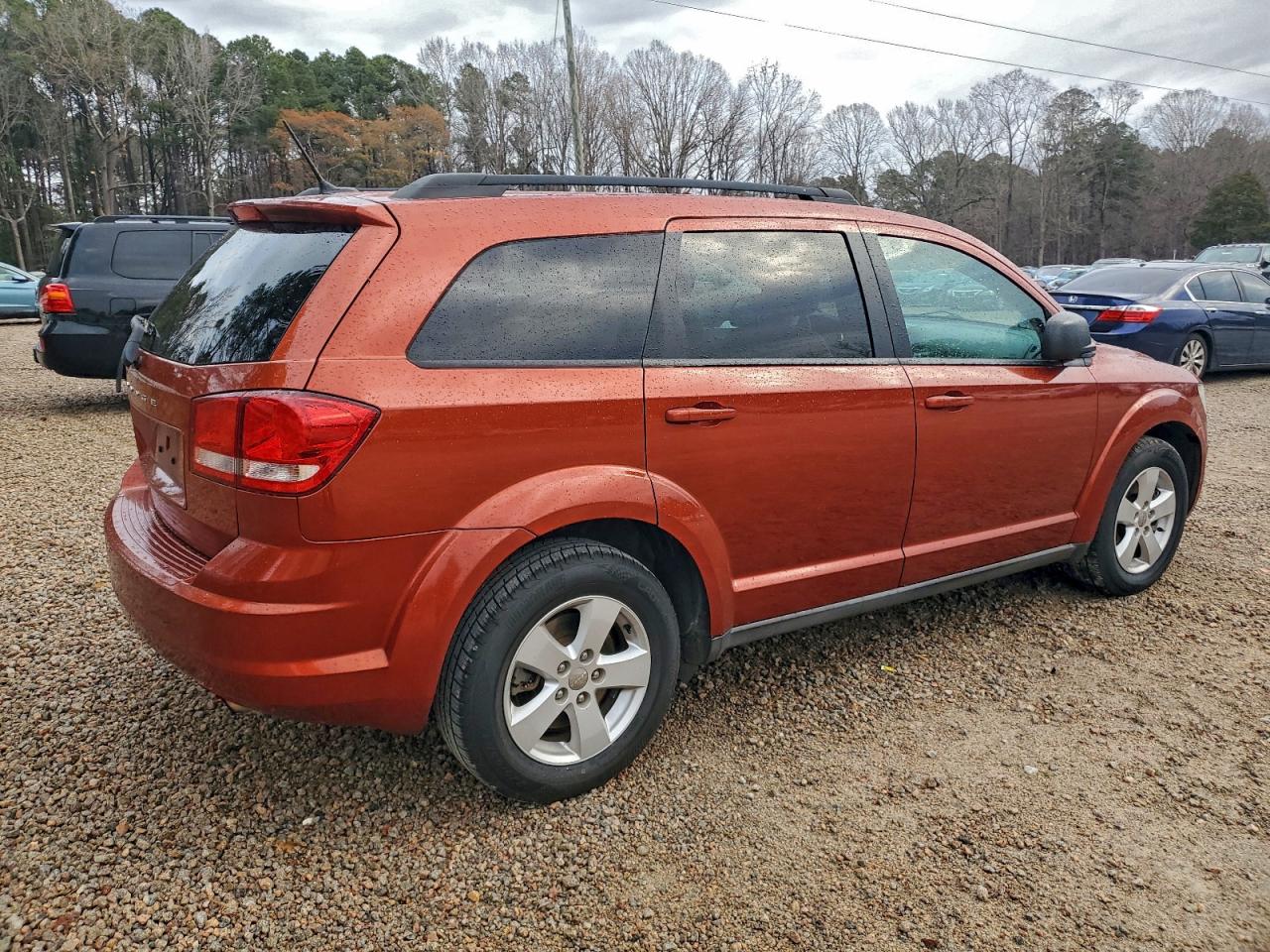 2013 DODGE JOURNEY SE photo 3