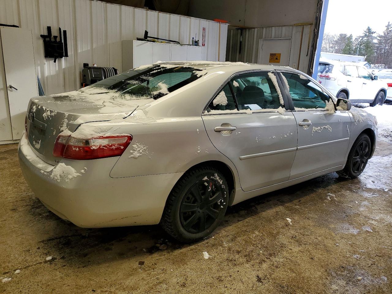 2009 TOYOTA CAMRY BASE photo 3
