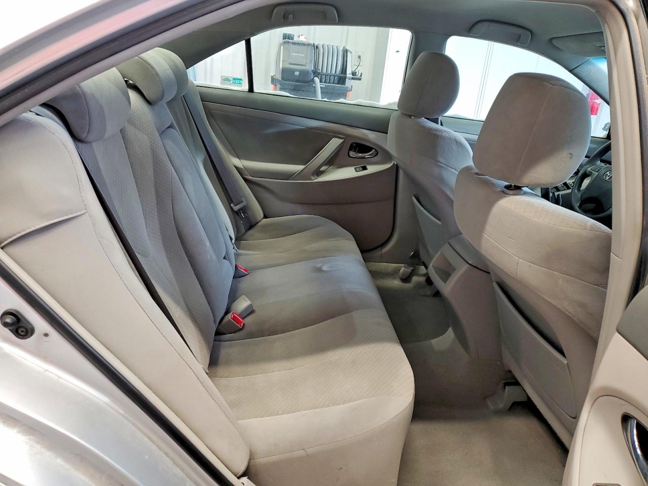 2009 TOYOTA CAMRY BASE photo 10