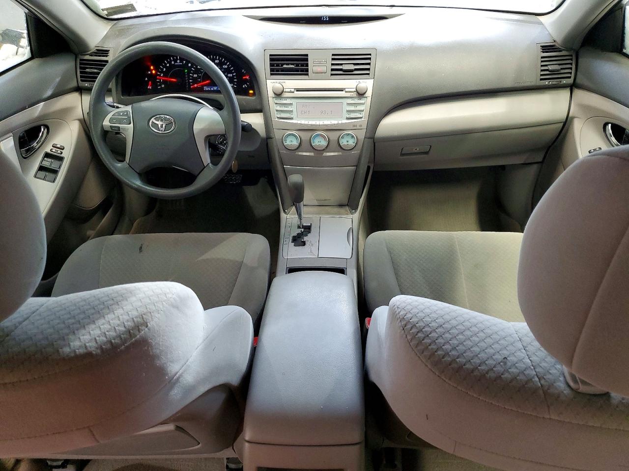 2009 TOYOTA CAMRY BASE photo 8