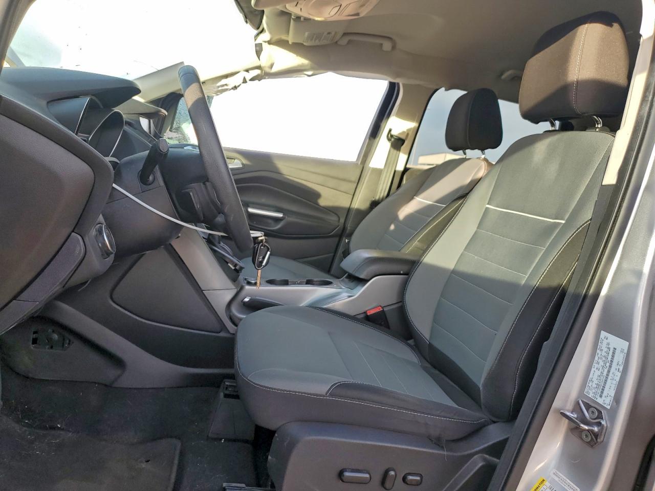 2015 FORD ESCAPE SE photo 13