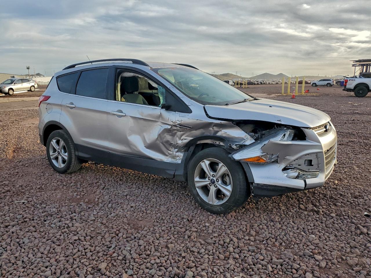 2015 FORD ESCAPE SE photo 7