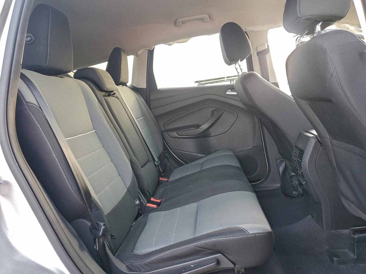 2015 FORD ESCAPE SE photo 21
