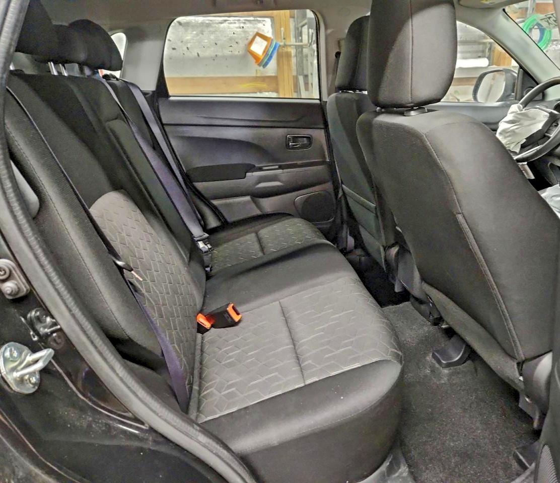 2024 MITSUBISHI OUTLANDER SPORT S/SE photo 11