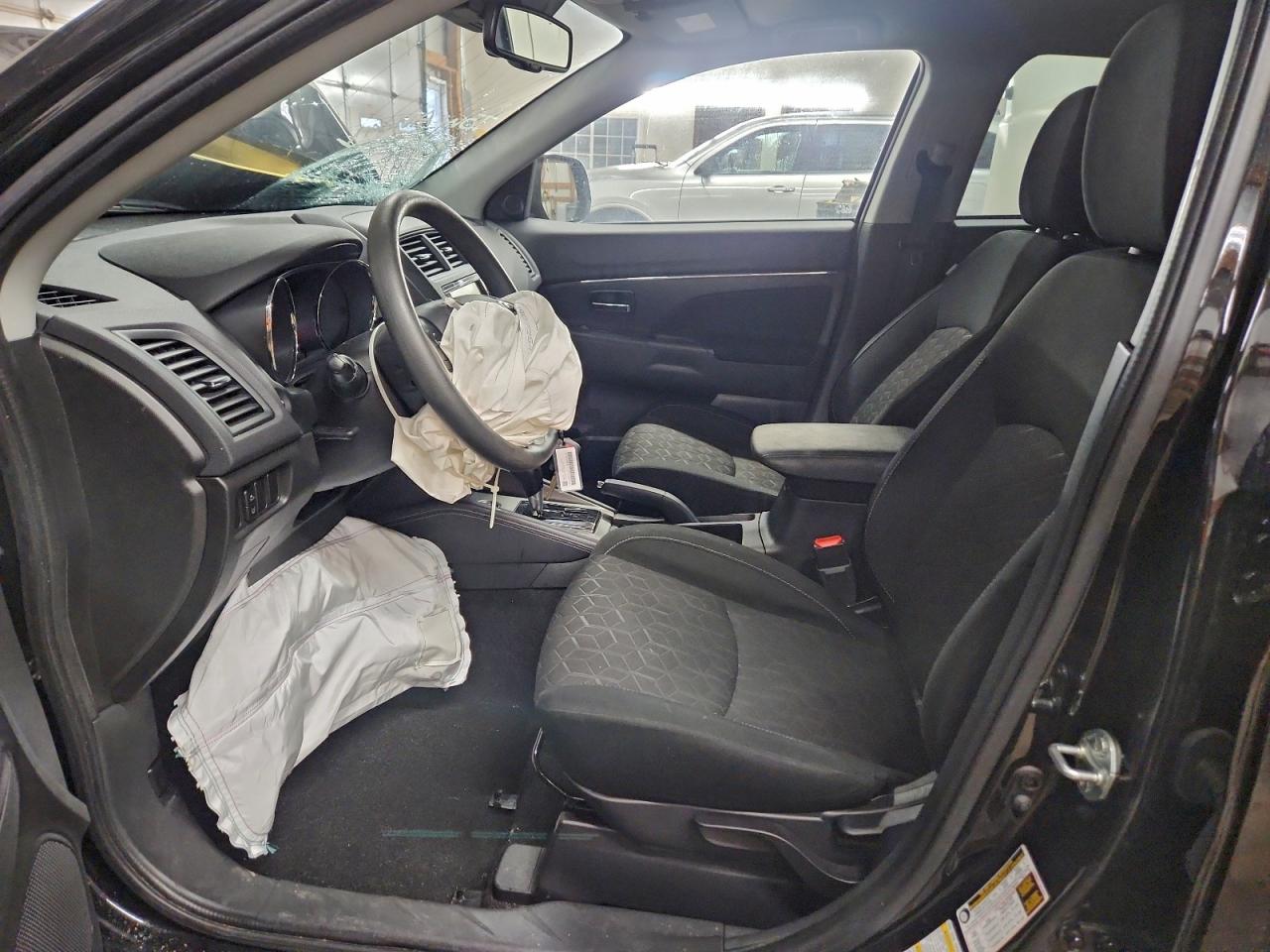 2024 MITSUBISHI OUTLANDER SPORT S/SE photo 7