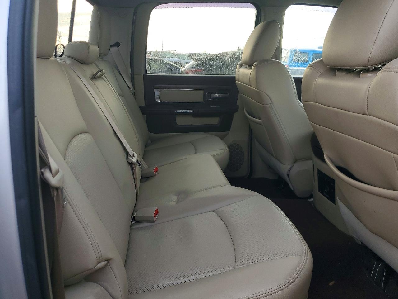 2015 RAM 1500 LARAMIE photo 10