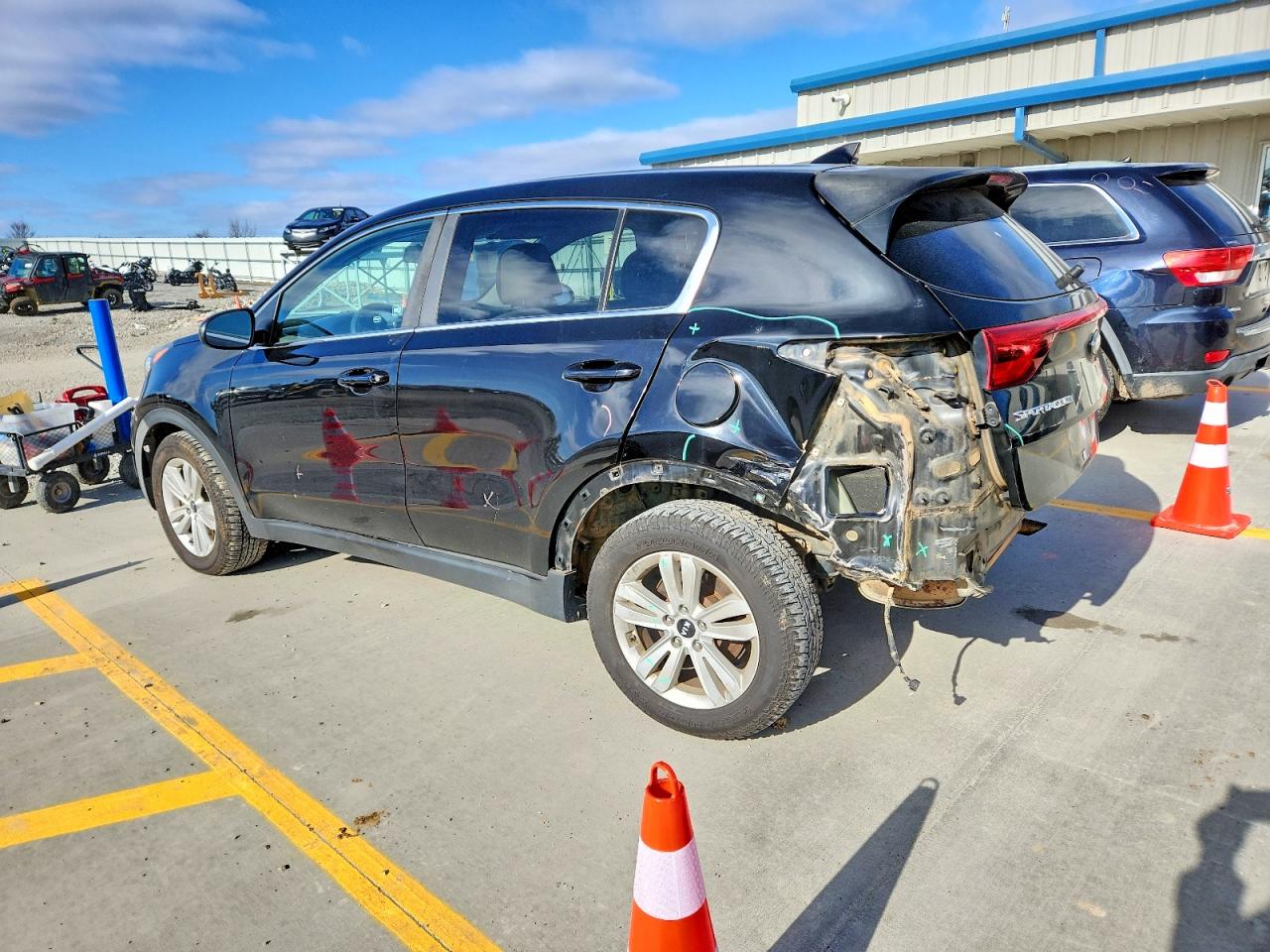 2019 KIA SPORTAGE LX photo 2