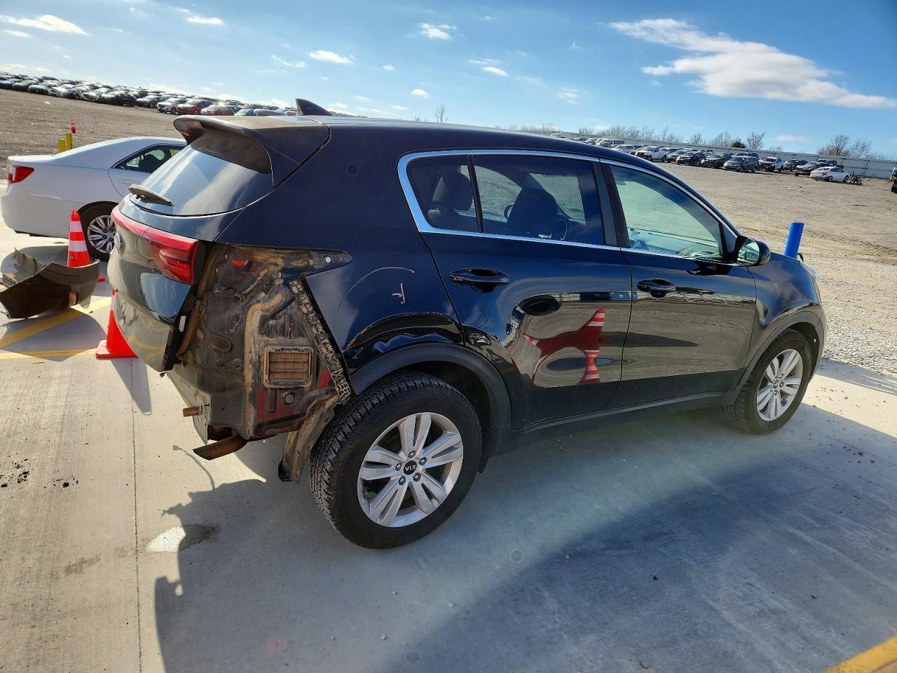 2019 KIA SPORTAGE LX photo 3