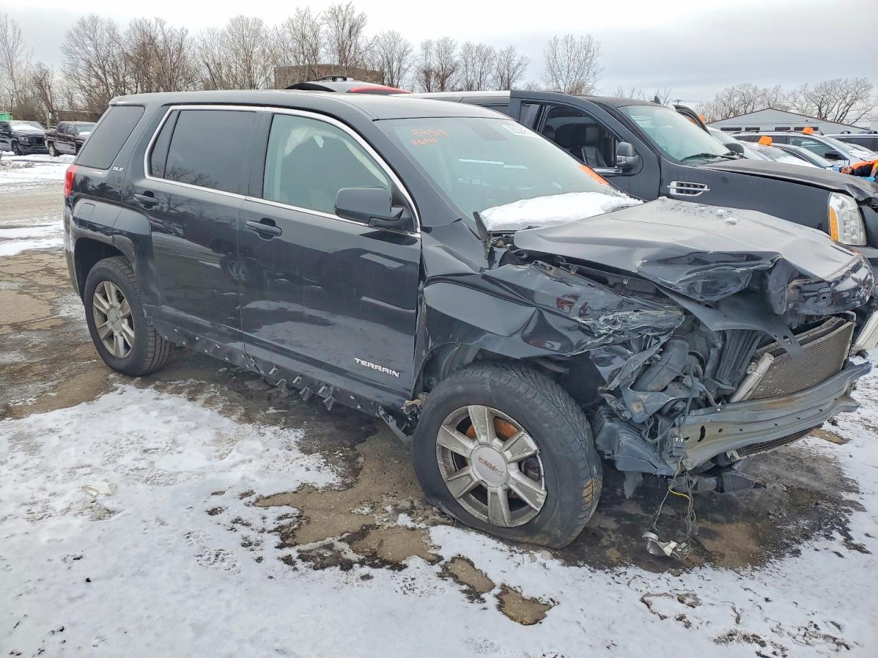 2013 GMC TERRAIN photo 4