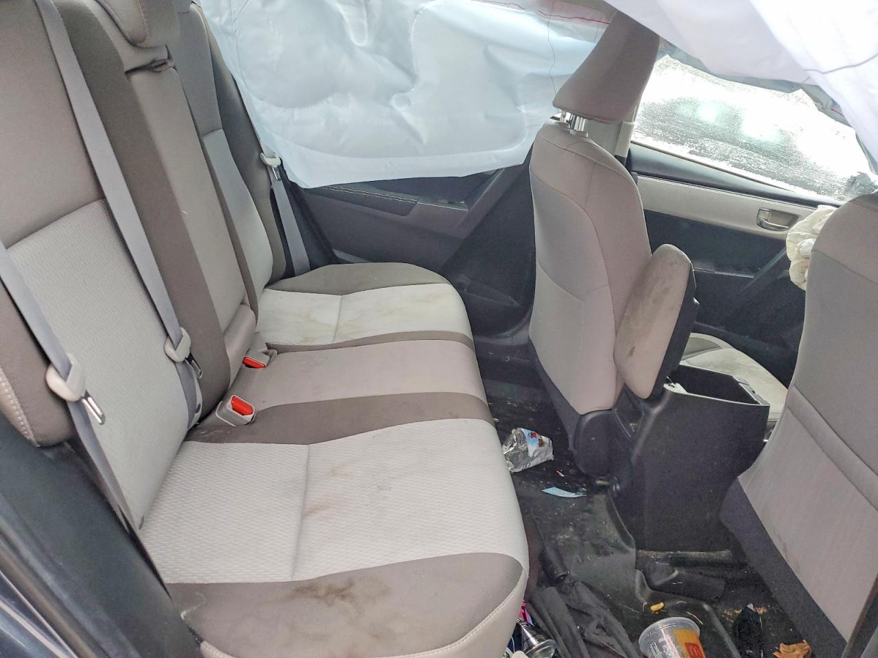 2018 TOYOTA COROLLA L photo 10