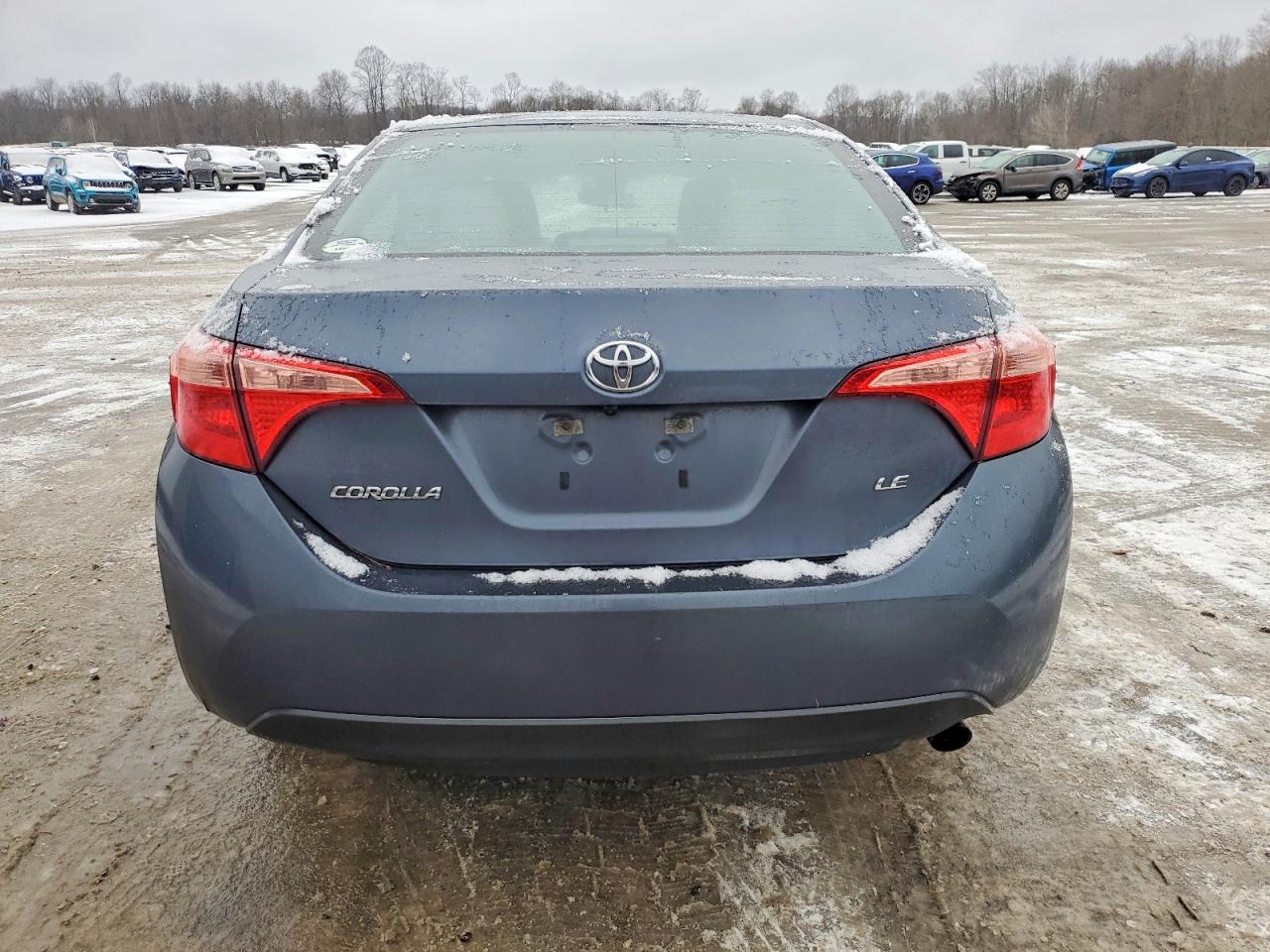 2018 TOYOTA COROLLA L photo 6