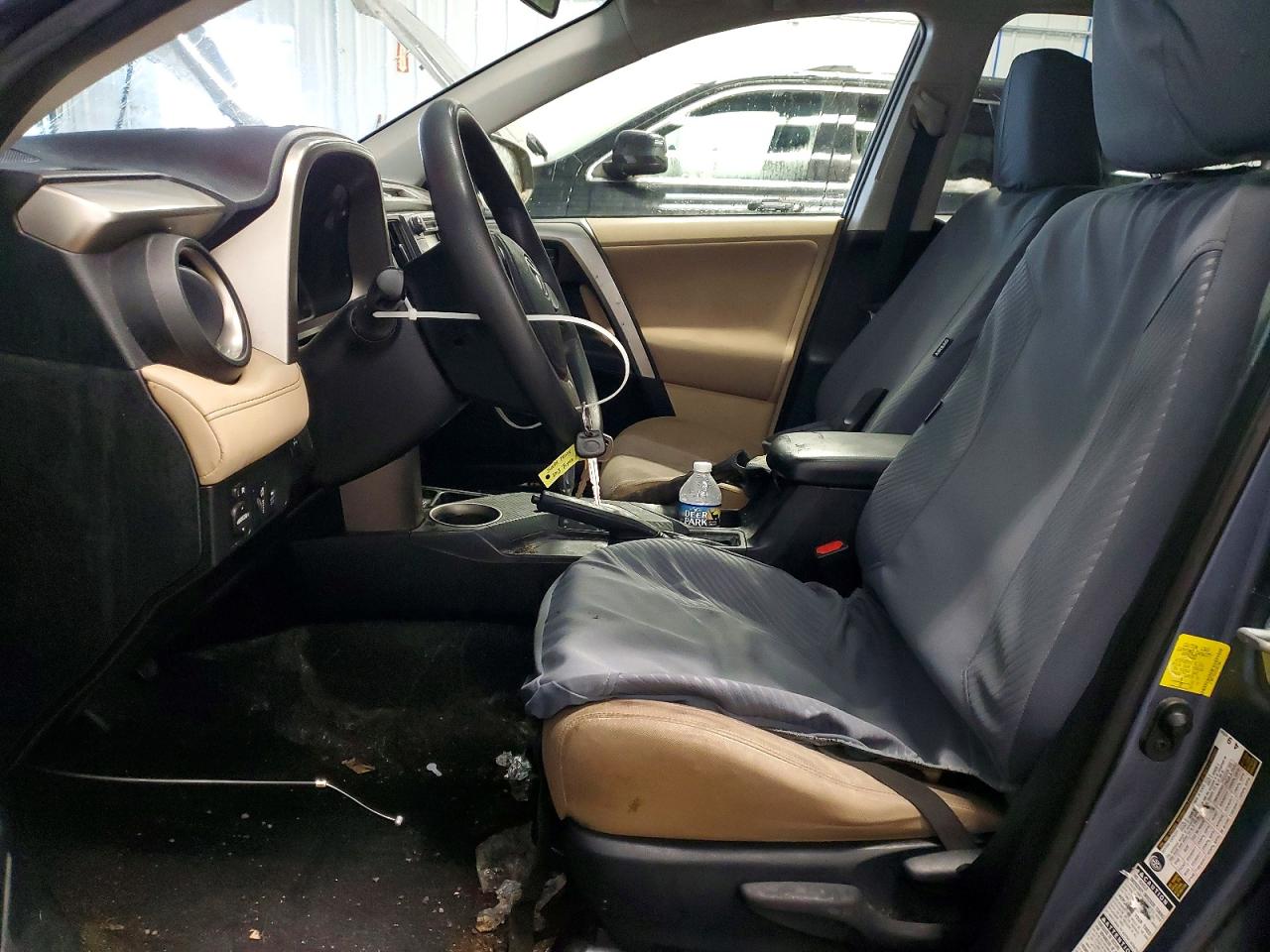 2013 TOYOTA RAV4 XLE photo 7