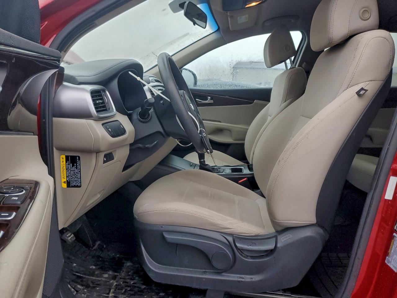 2017 KIA SORENTO LX photo 13