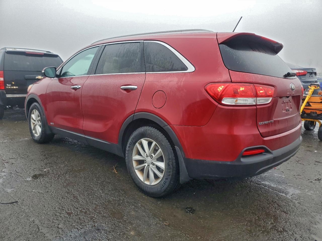 2017 KIA SORENTO LX photo 3