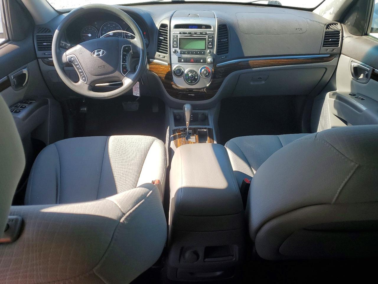 2011 HYUNDAI SANTA FE GLS photo 8