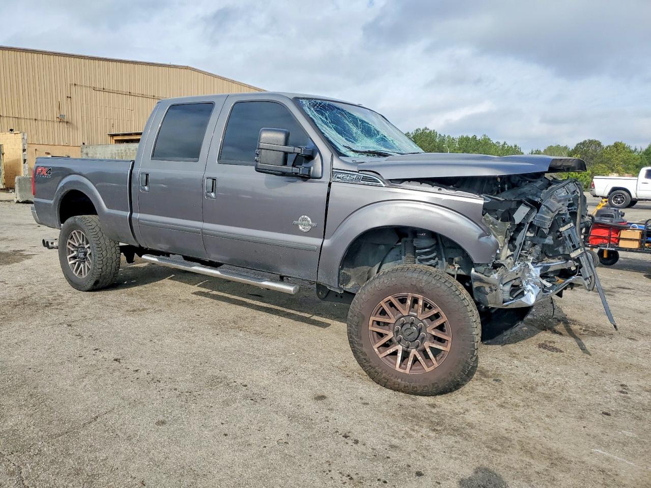 2012 FORD F250 photo 4