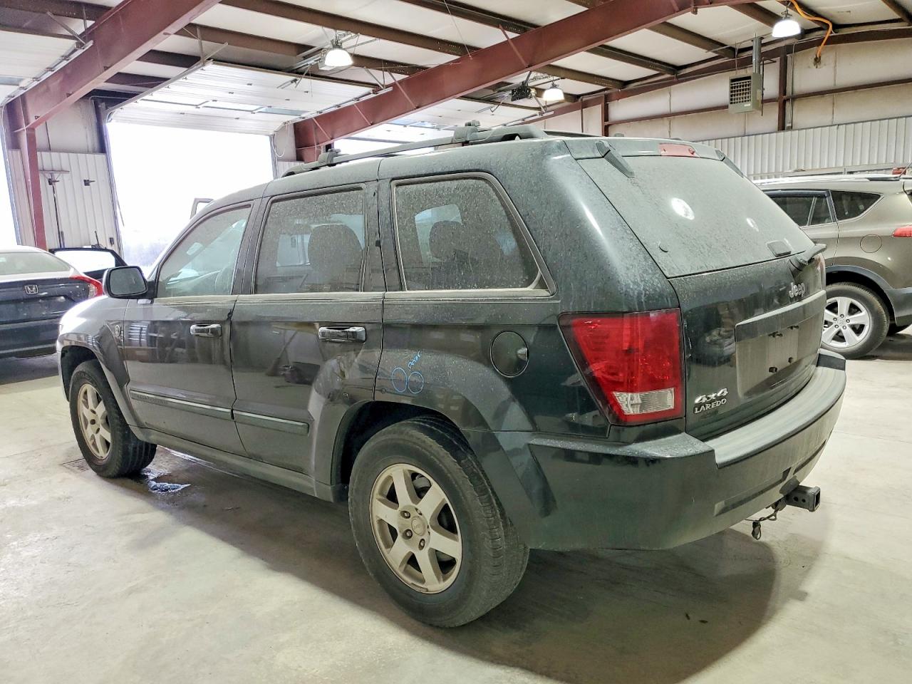 2009 JEEP GRAND CHEROKEE LAREDO photo 3