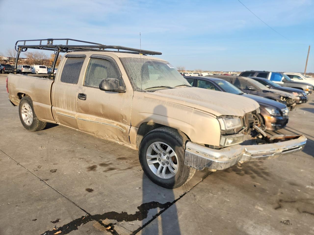2004 CHEVROLET SILVERADO C1500 photo 4