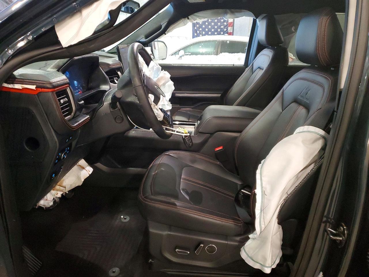 2024 FORD EXPEDITION TIMBERLINE photo 19