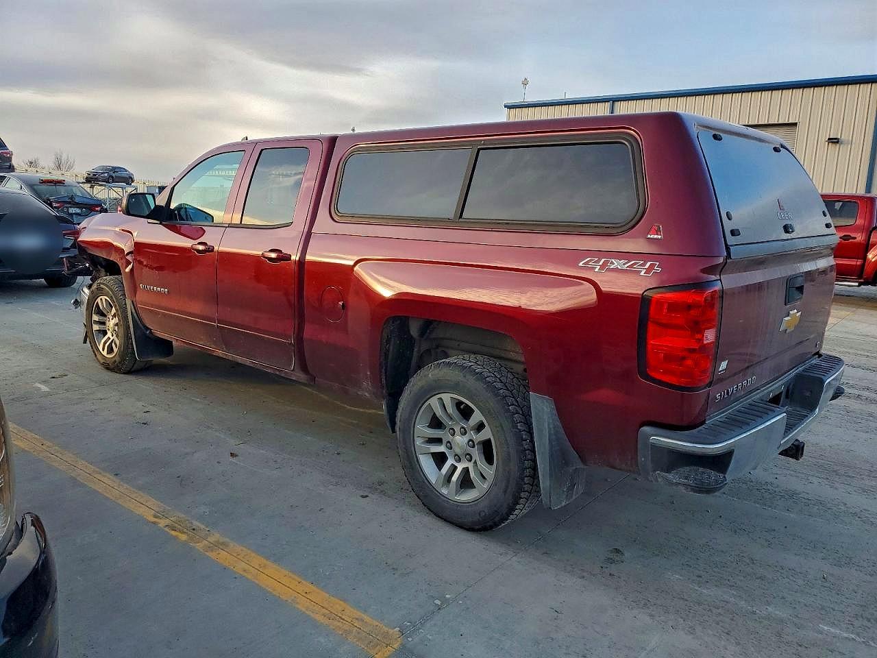 2015 CHEVROLET SILVERADO K1500 LT photo 2
