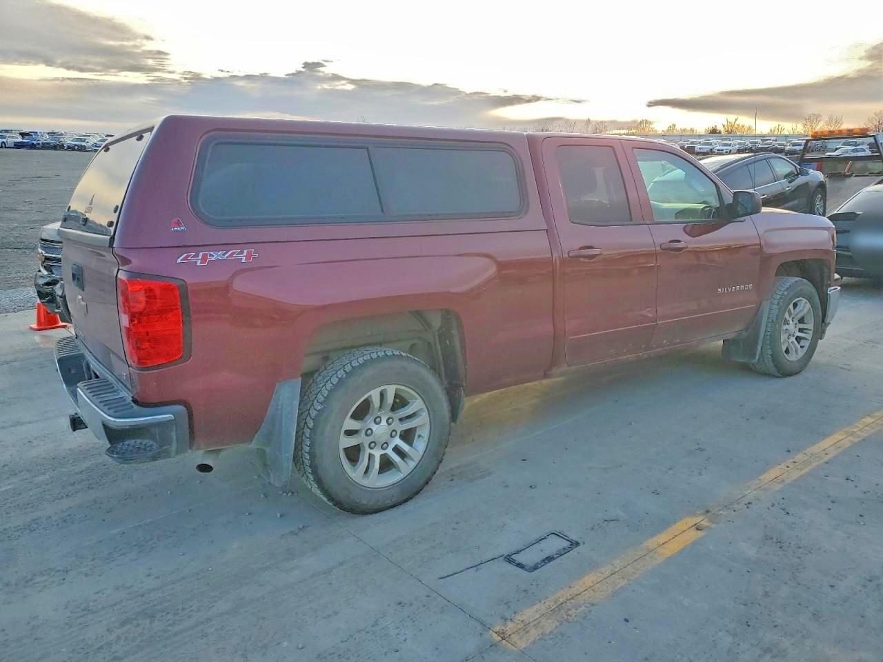 2015 CHEVROLET SILVERADO K1500 LT photo 3
